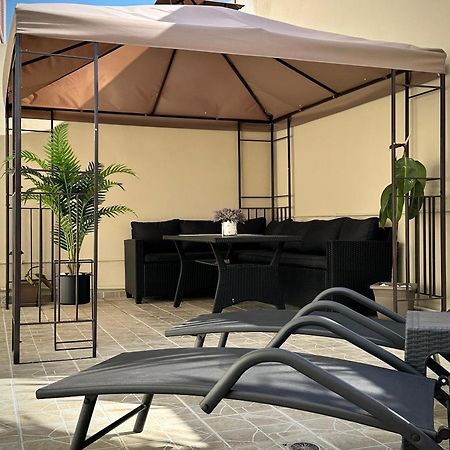 Seaside Deluxe Apartment 이알리소스 외부 사진