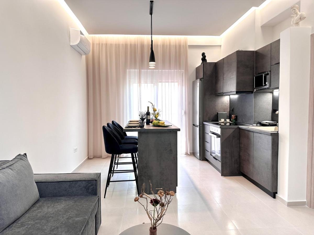 Seaside Deluxe Apartment 이알리소스 외부 사진